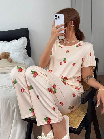 Small Straberry Printed Night Suit